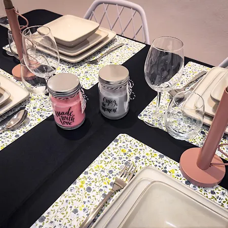 Superb 3 Bedroom - Beachfront - Old Town Apartmán Cascais