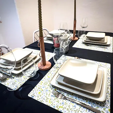 Superb 3 Bedroom - Beachfront - Old Town דירה