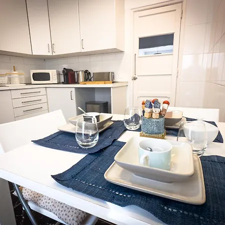דירה Superb 3 Bedroom - Beachfront - Old Town