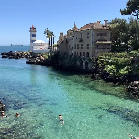 Superb 3 Bedroom - Beachfront - Old Town Daire *