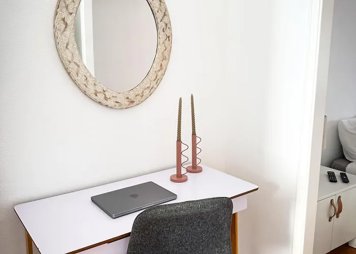 Superb 3 Bedroom - Beachfront - Old Town Διαμέρισμα *