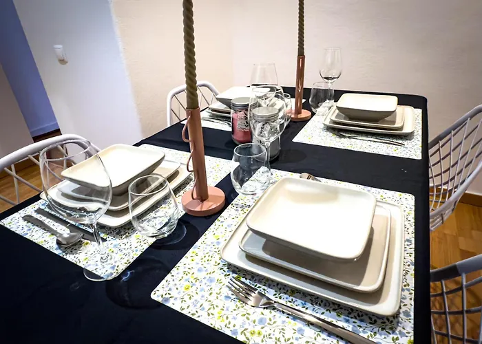 Superb 3 Bedroom - Beachfront - Old Town Διαμέρισμα