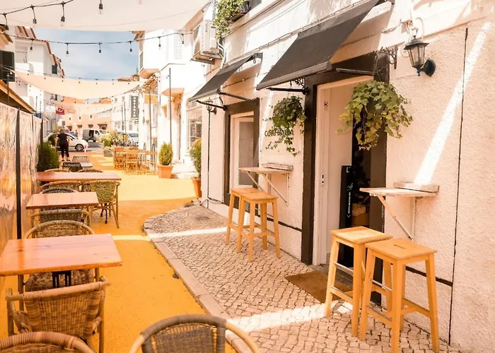 Superb 3 Bedroom - Beachfront - Old Town Διαμέρισμα *