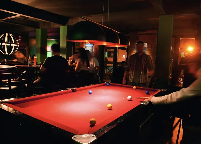 Superb 3 Bedroom - Beachfront - Old Town *