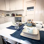Appartement Superb 3 Bedroom - Beachfront - Old Town