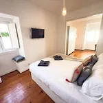 Superb 3 Bedroom - Beachfront - Old Town Appartement Cascais