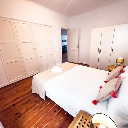 Apartamento Superb 3 Bedroom - Beachfront - Old Town Cascais